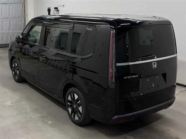 HONDA STEP WAGON 2023