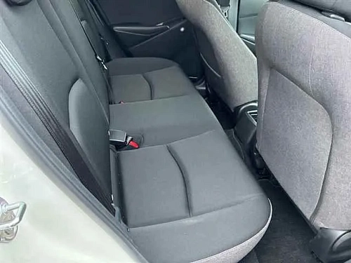 MAZDA MAZDA2 2023